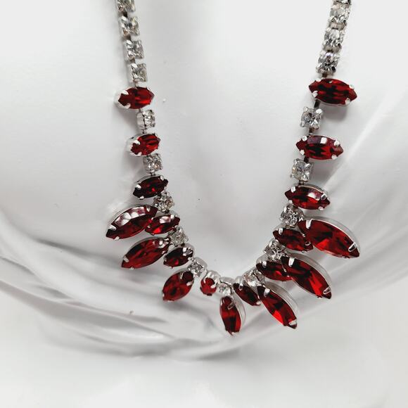 B. David Vintage Red Rhinestone Choker Necklace, Rhodium Plated, 1950s - Picture 4 of 9